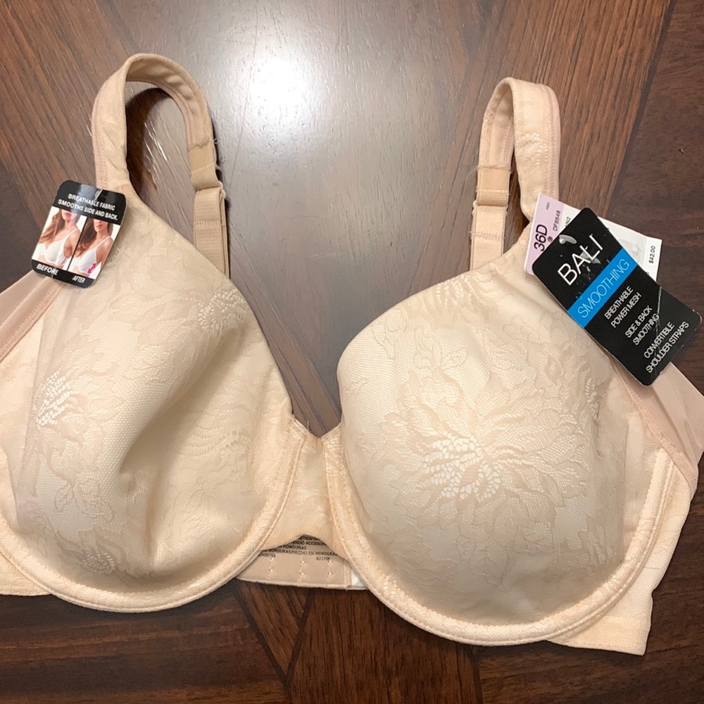 NWT Bali bra 36D